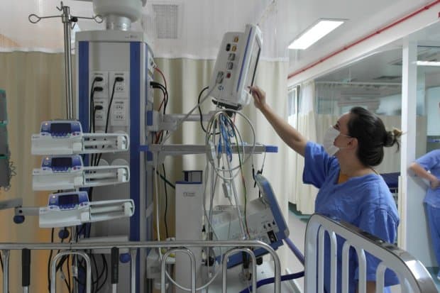 Dez pacientes estão na fila de espera por UTI em SC