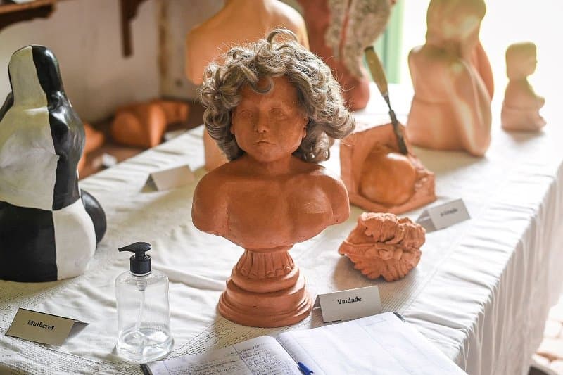 Exposição em alusão ao câncer de mama acontece no Museu Willy Zumblick