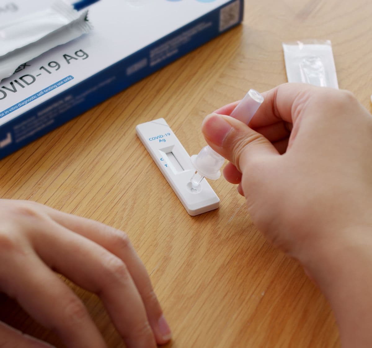 Autoteste de Covid pode ser adquirido em farmácia de Tubarão