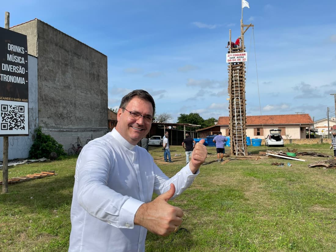 Tradicional fogueira da Paróquia Santa Teresinha volta a acontecer após quatro anos