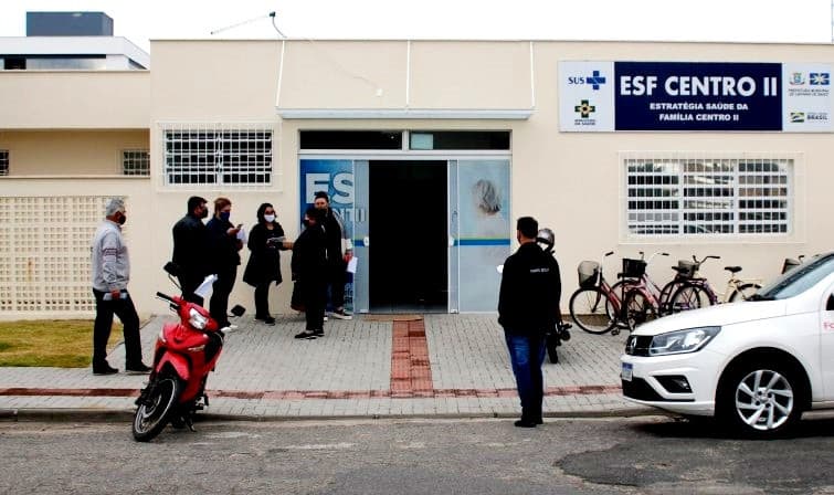 Moradores de Capivari devem procurar ESF Centro para vacinas contra Influenza, Sarampo e Covid