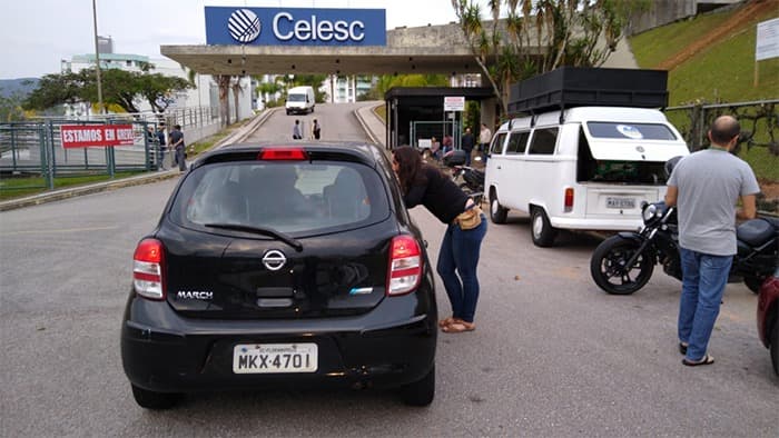 Trabalhadores da Celesc anunciam paralisação das atividades