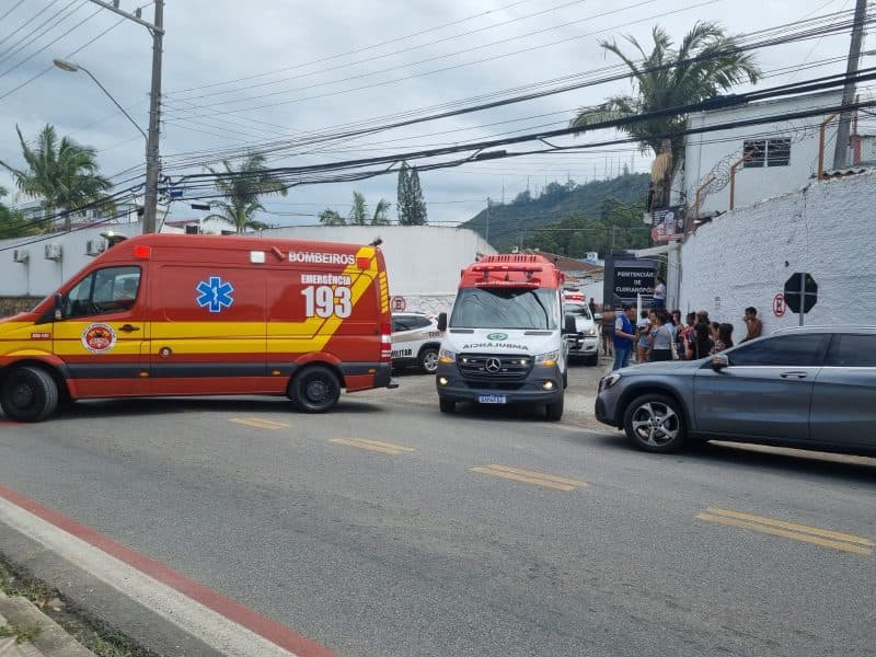 Nomes dos três mortos em incêndio da penitenciária de Florianópolis são divulgados