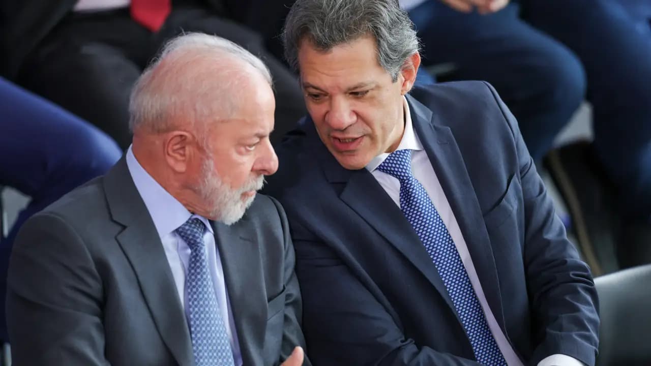 Lula eleva imposto de importação em até 25% sobre 1.000 itens