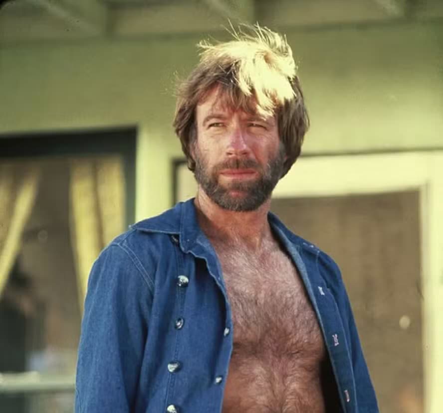 Morre Chuck Norris, ícone do cinema de ação, aos 86 anos
