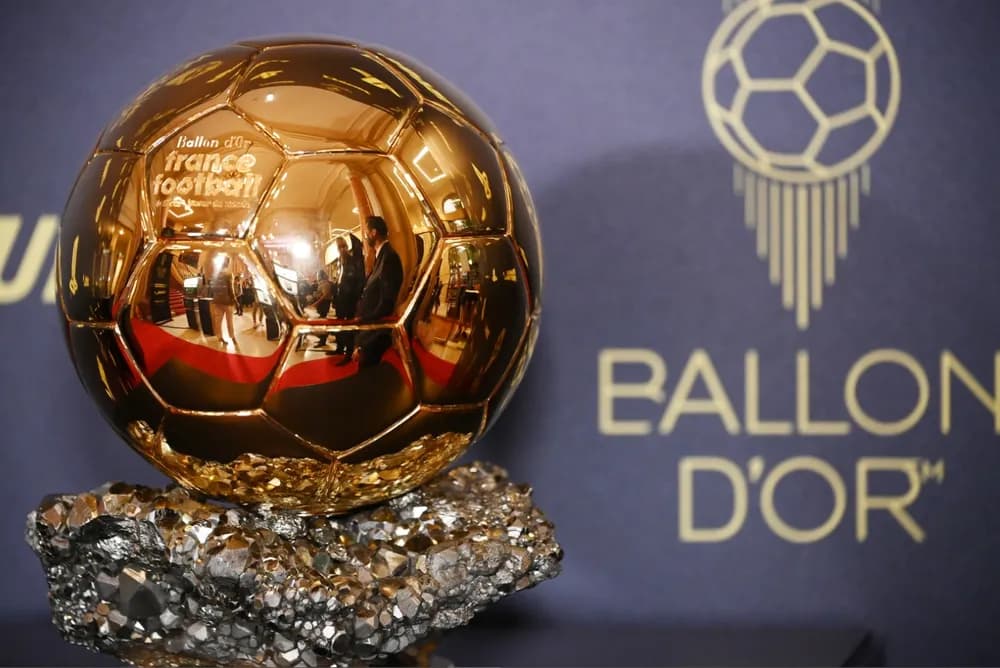 Três brasileiros disputam a Bola de Ouro